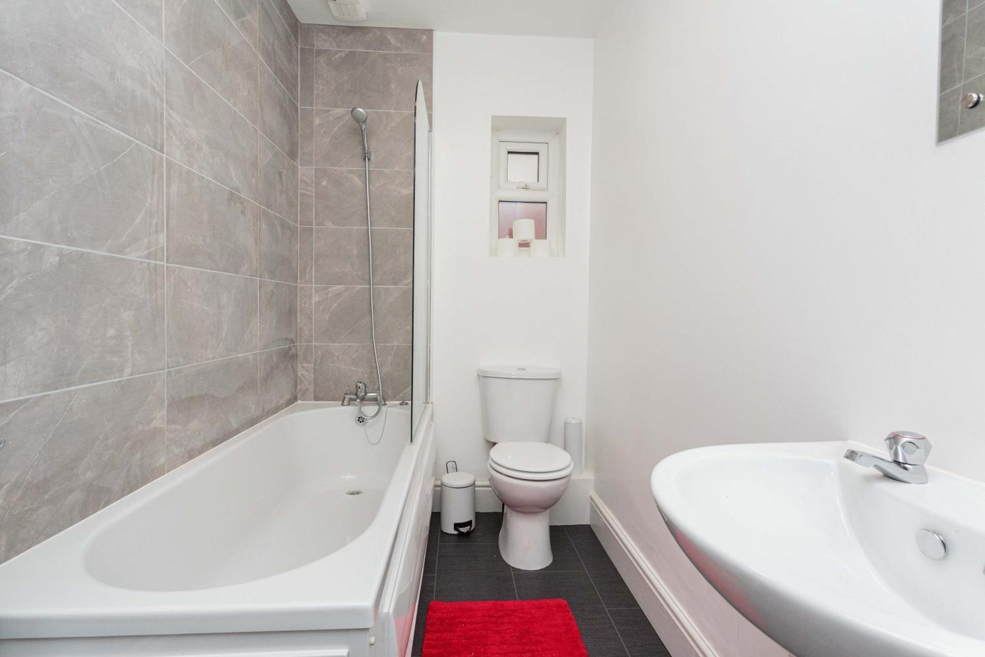 Cherry Property - Berry Apartments Blackpool Room photo