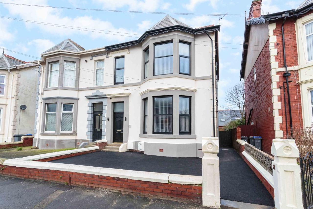 Cherry Property - Berry Apartments Blackpool Exterior photo
